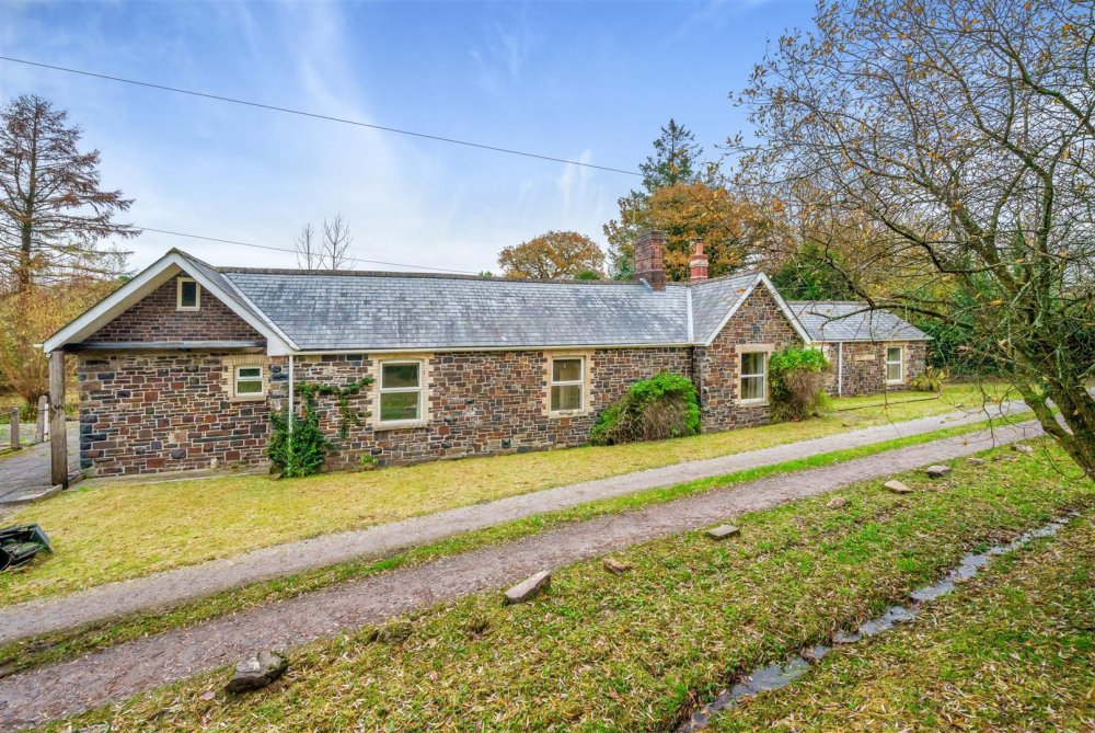 Stags 4 bedroom property for sale in East Anstey, Tiverton