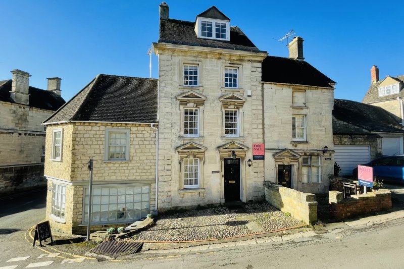 3 bedroom property for sale in Bisley Street, Painswick, Stroud, GL6