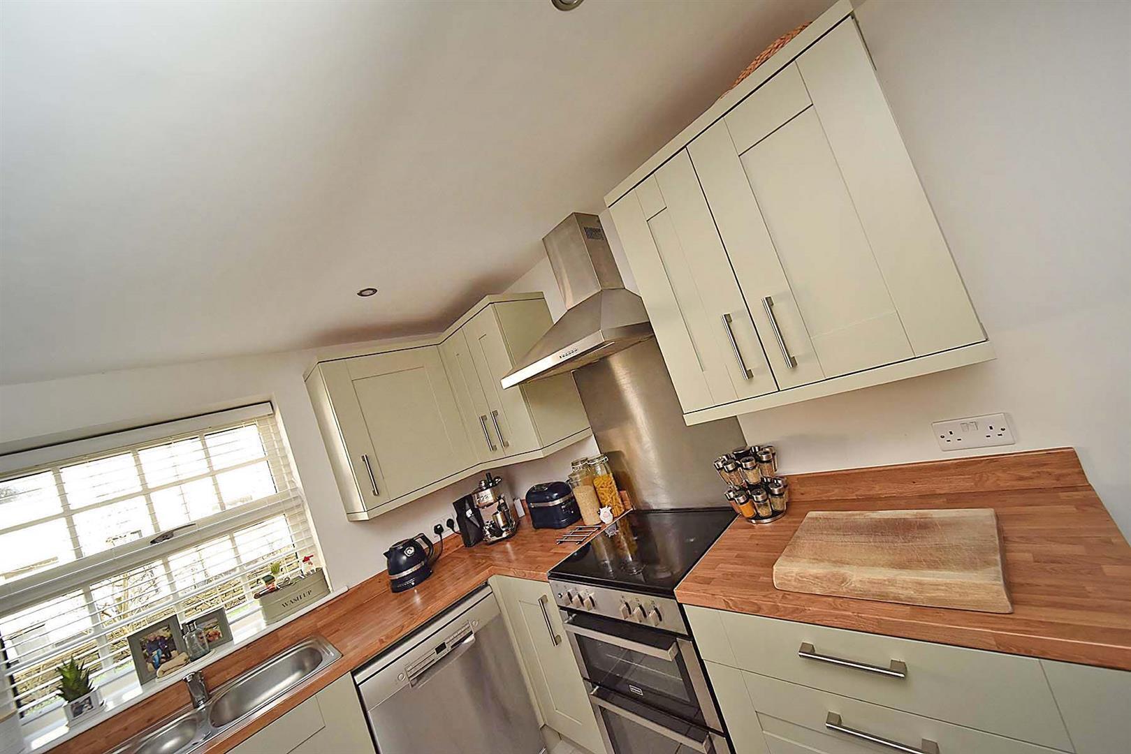3 bedroom property for sale in Higher Fence Road, Macclesfield £420,000