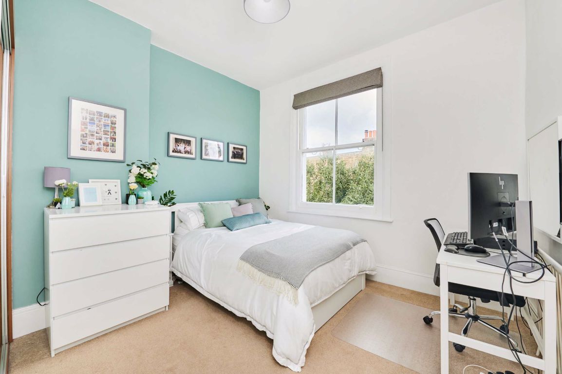Jacksons 2 bedroom property for sale in Ritherdon Road, Balham £600,000