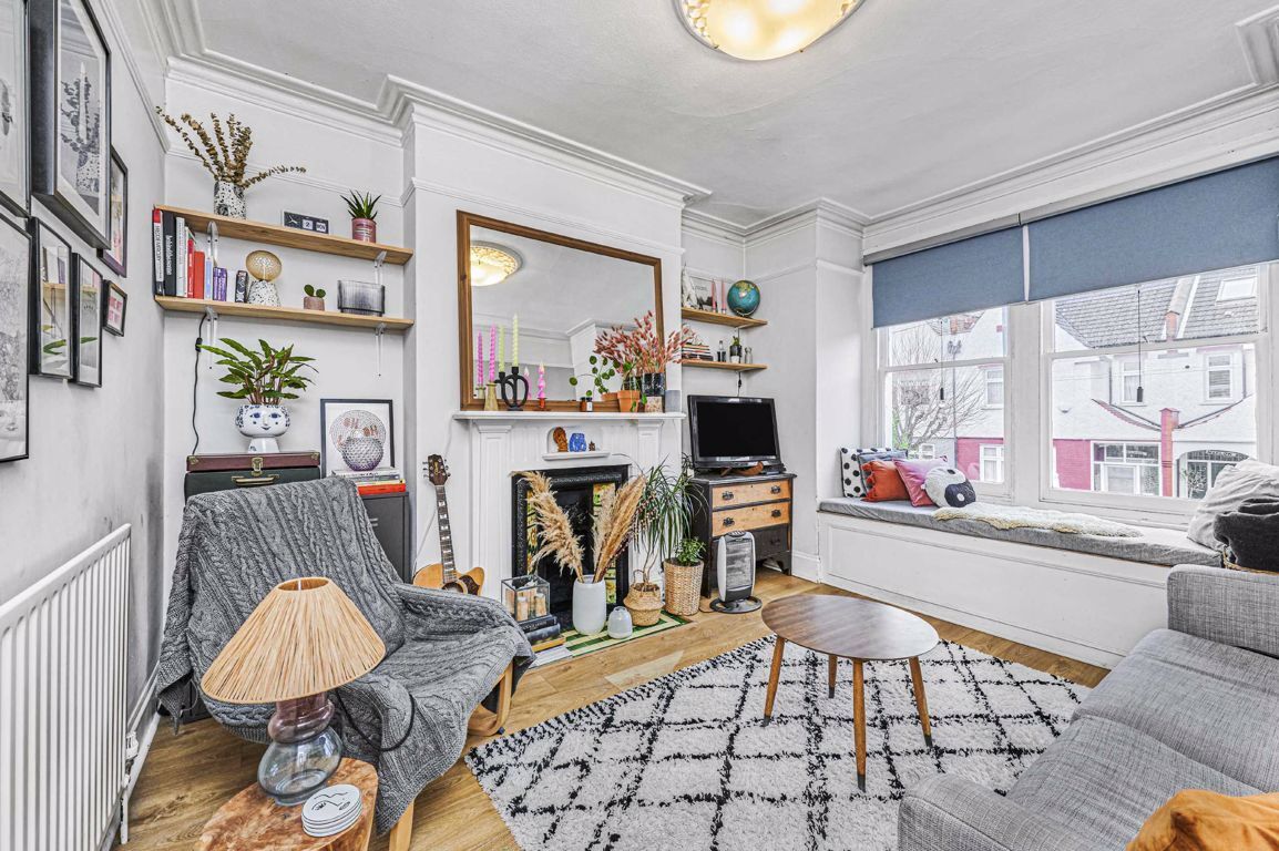 Jacksons 2 bedroom property for sale in Mantilla Road, Tooting £575,000