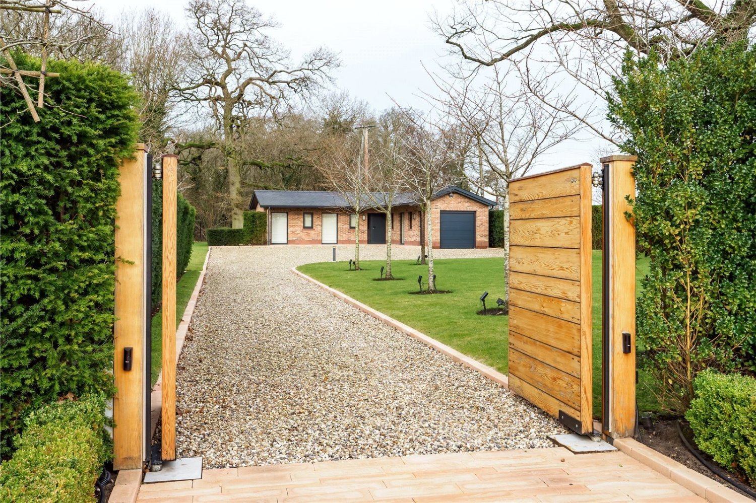 JacksonStops 5 bedroom property for sale in Ash Lane, Off Seven