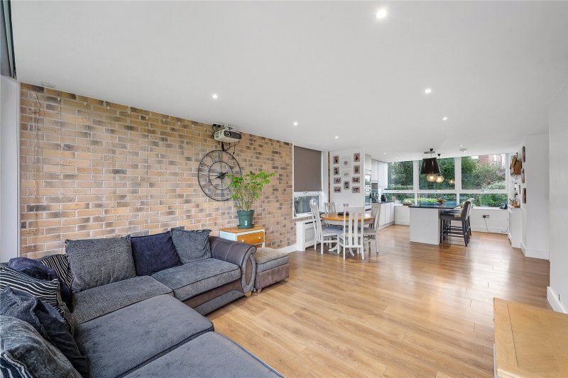 3 bedroom property for sale in Court Downs Road, Beckenham, BR3