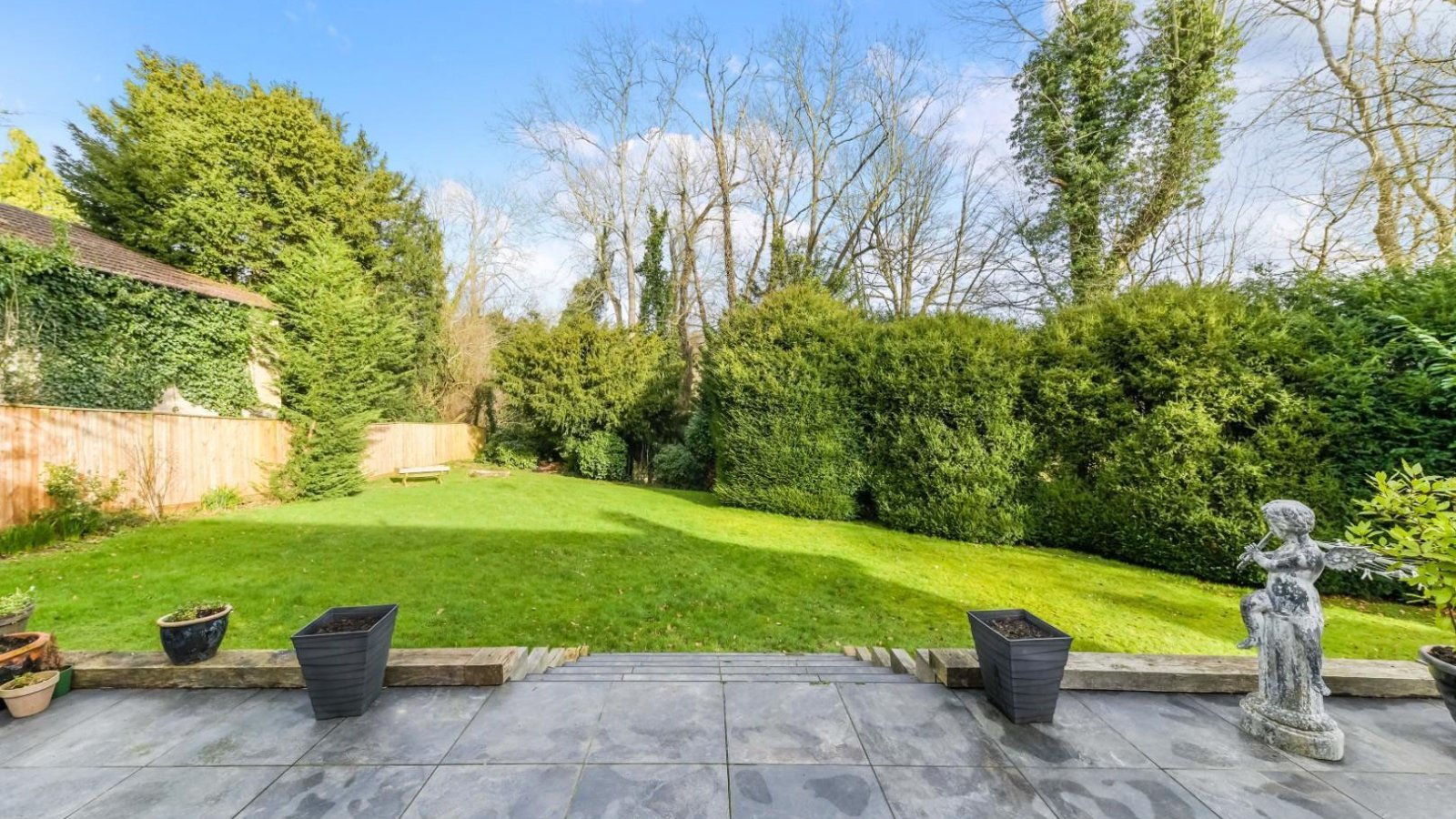 5 bedroom property for sale in Church Hill, Merstham, Surrey, RH1 3BL £1,400,000