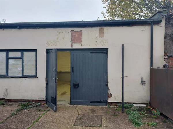 17 Burton Street, Melton Mowbray, LE13 1AE