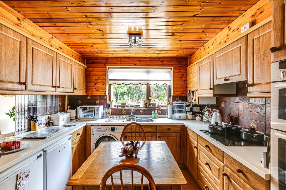 3 bedroom property for sale in Easter Way, South Godstone, Godstone