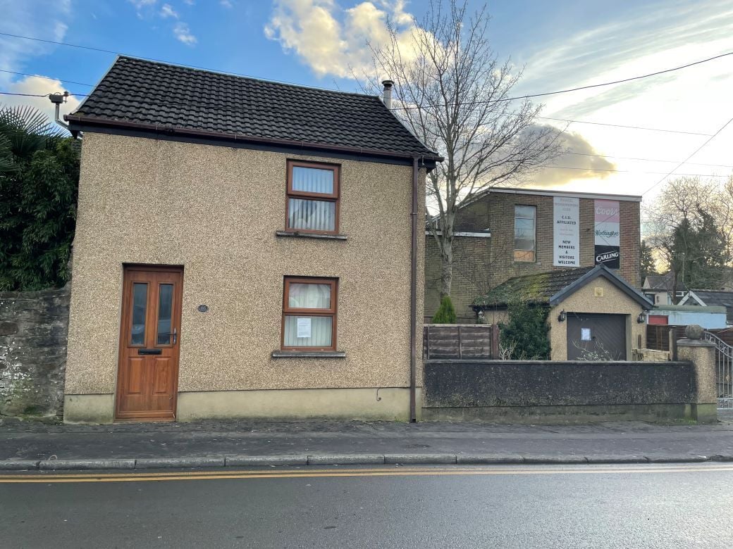 2 bedroom property for sale in Sterry Road, Gowerton, Swansea £100,000