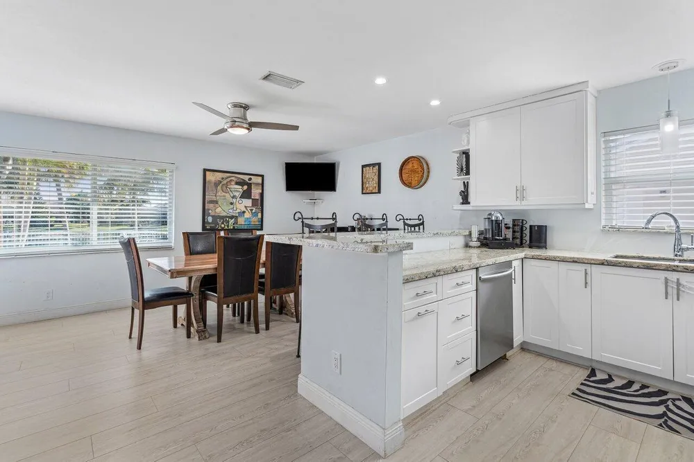 21267 Hazelwood Ln, Boca Raton, FL 33428