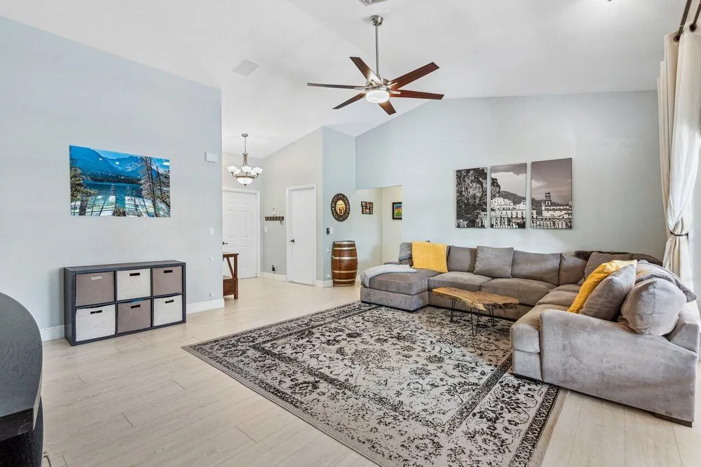 21267 Hazelwood Ln, Boca Raton, FL 33428