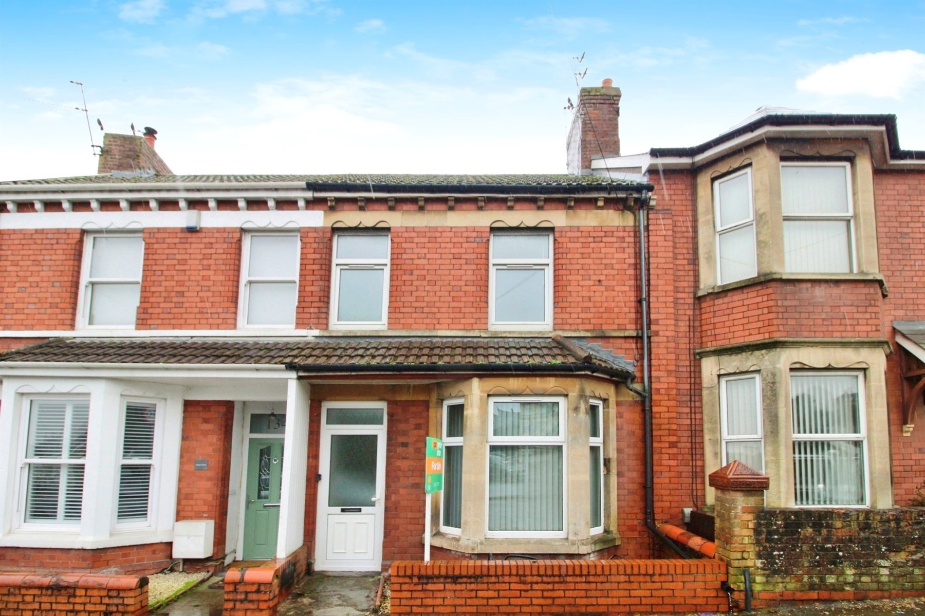 3 bedroom property for sale in Andrew Road, PENARTH £240,000