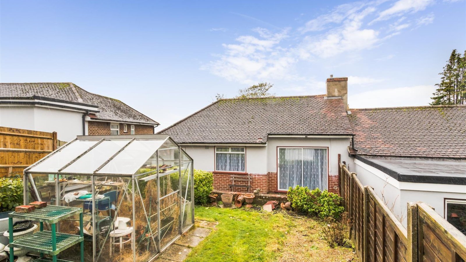 2 bedroom property for sale in Wilmington Close, Patcham, Brighton £