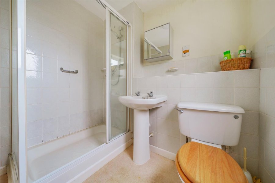 Stags 4 bedroom property for sale in Queens Drive, Taunton