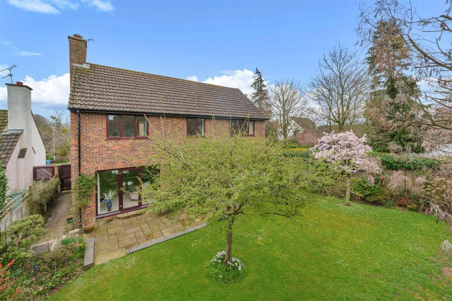 Stags 4 bedroom property for sale in Queens Drive, Taunton