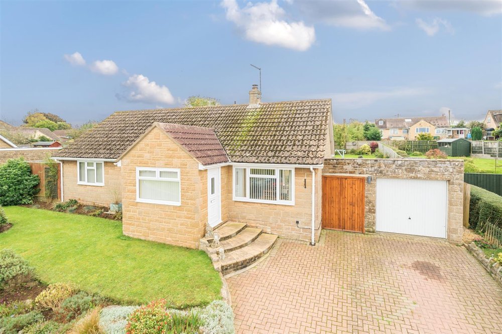 Stags 3 bedroom property for sale in Ridgway, West Chinnock, Crewkerne