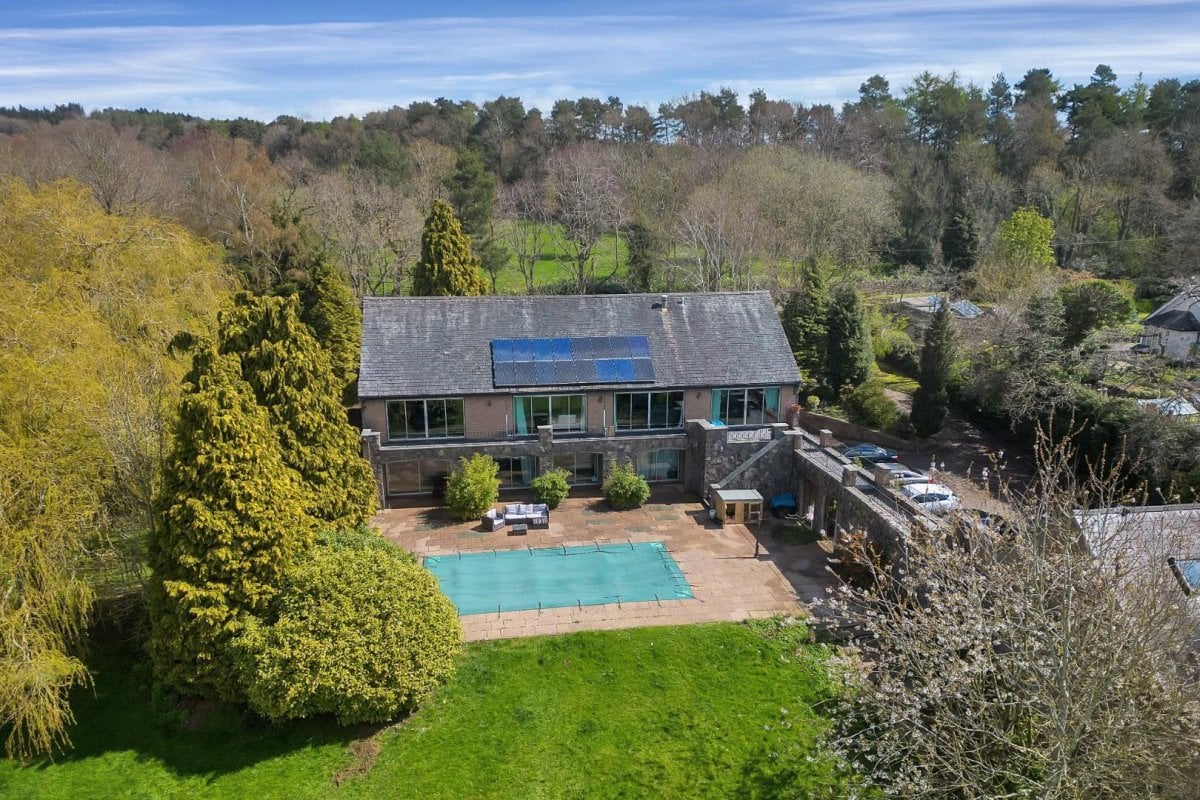 6 bedroom property for sale in Ulverscroft Lane, Newtown Linford, Leicestershire Price Guide £