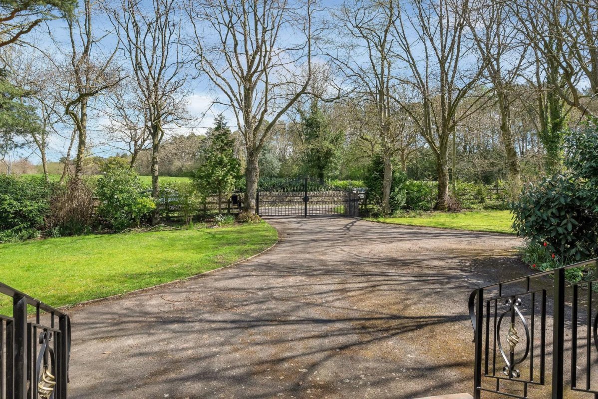 6 bedroom property for sale in Ulverscroft Lane, Newtown Linford