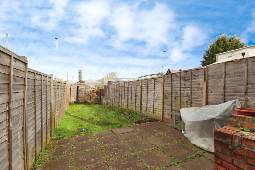 3 bedroom property in Abbey Street, Rugby, Warwickshire Guide price £