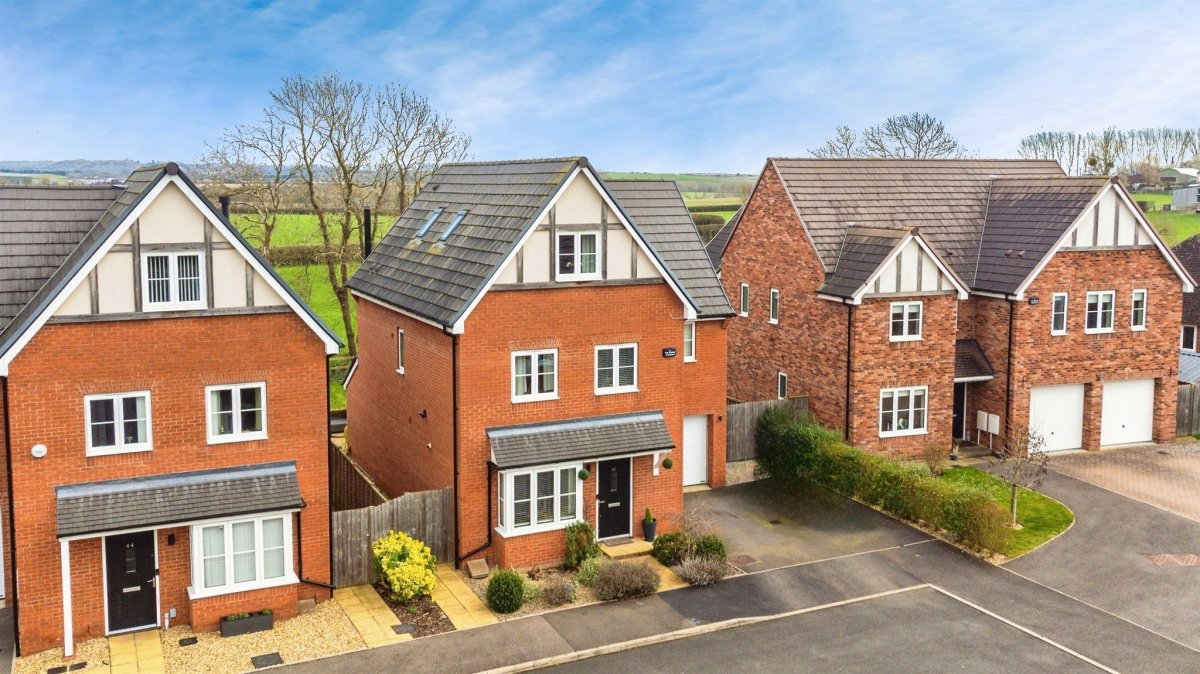 Estate Agents & Lettings Agents in Warndon Villages, Worcester