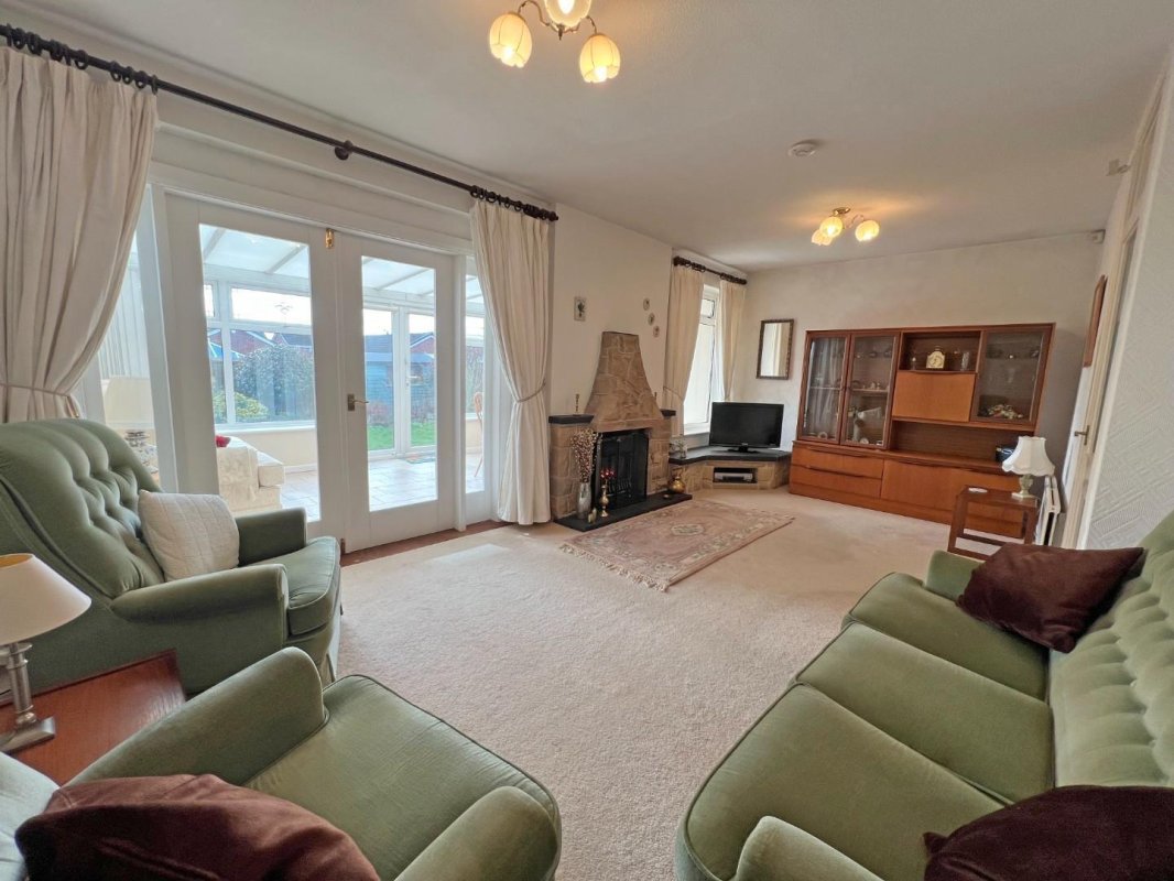 2 bedroom property for sale in Lee Rise, Ratby, Leicestershire Price