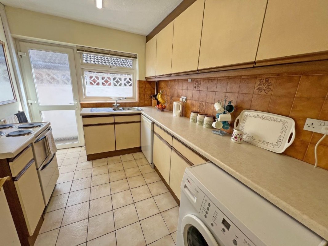 2 bedroom property for sale in Lee Rise, Ratby, Leicestershire Price