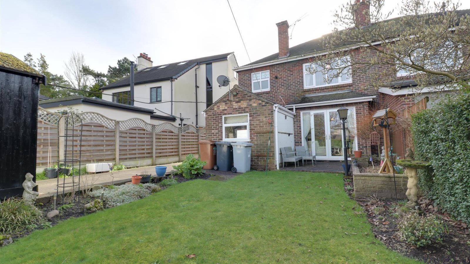3 bedroom property for sale in Sandbach Road North, Alsager Guide