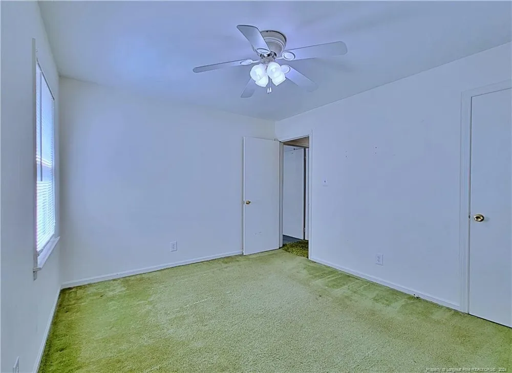 5213 Rodwell Rd, Fayetteville, NC 28311