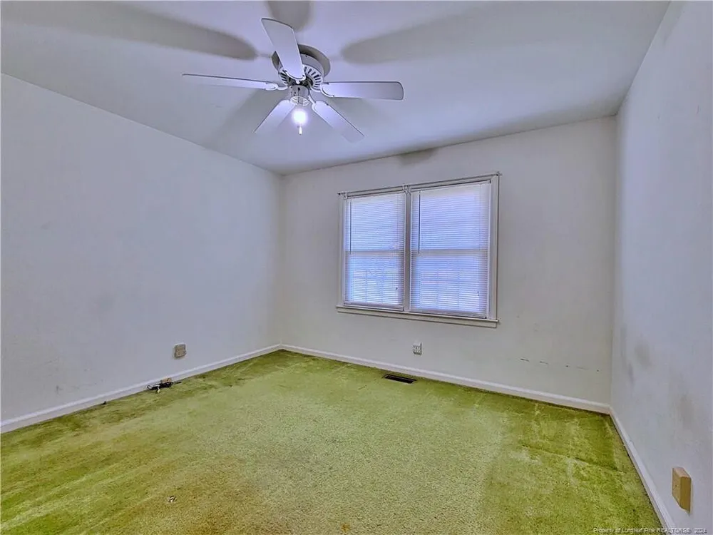 5213 Rodwell Rd, Fayetteville, NC 28311
