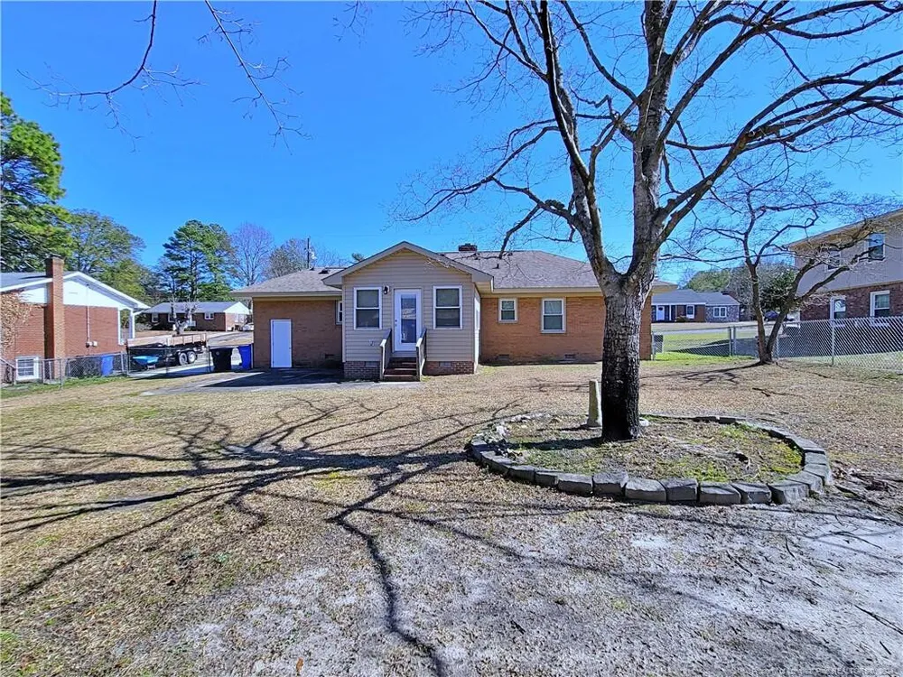 5213 Rodwell Rd, Fayetteville, NC 28311