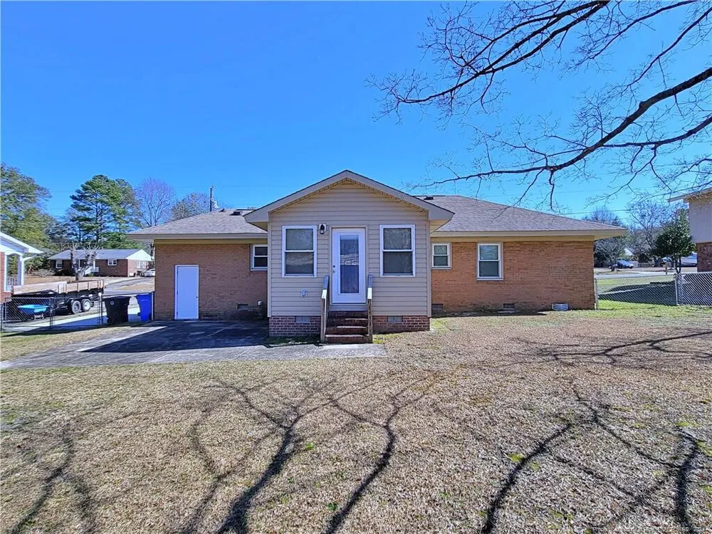 5213 Rodwell Rd, Fayetteville, NC 28311