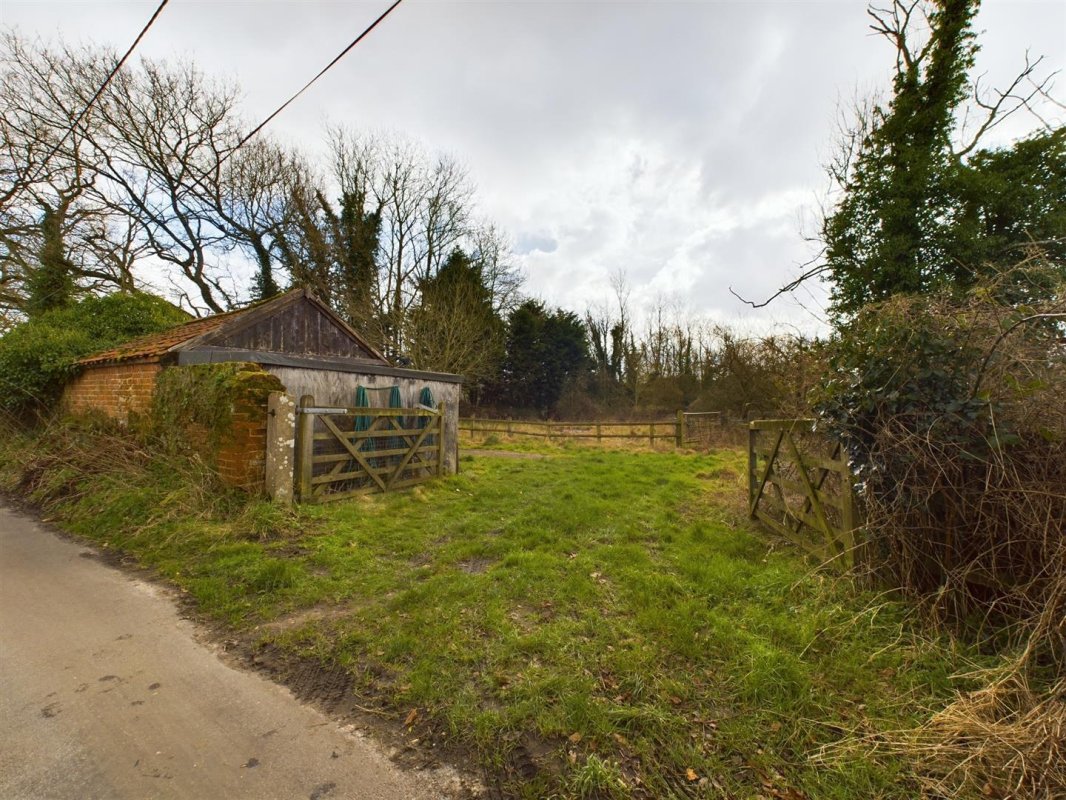 3 bedroom property for sale in The Moor, Reepham, Norwich Guide price