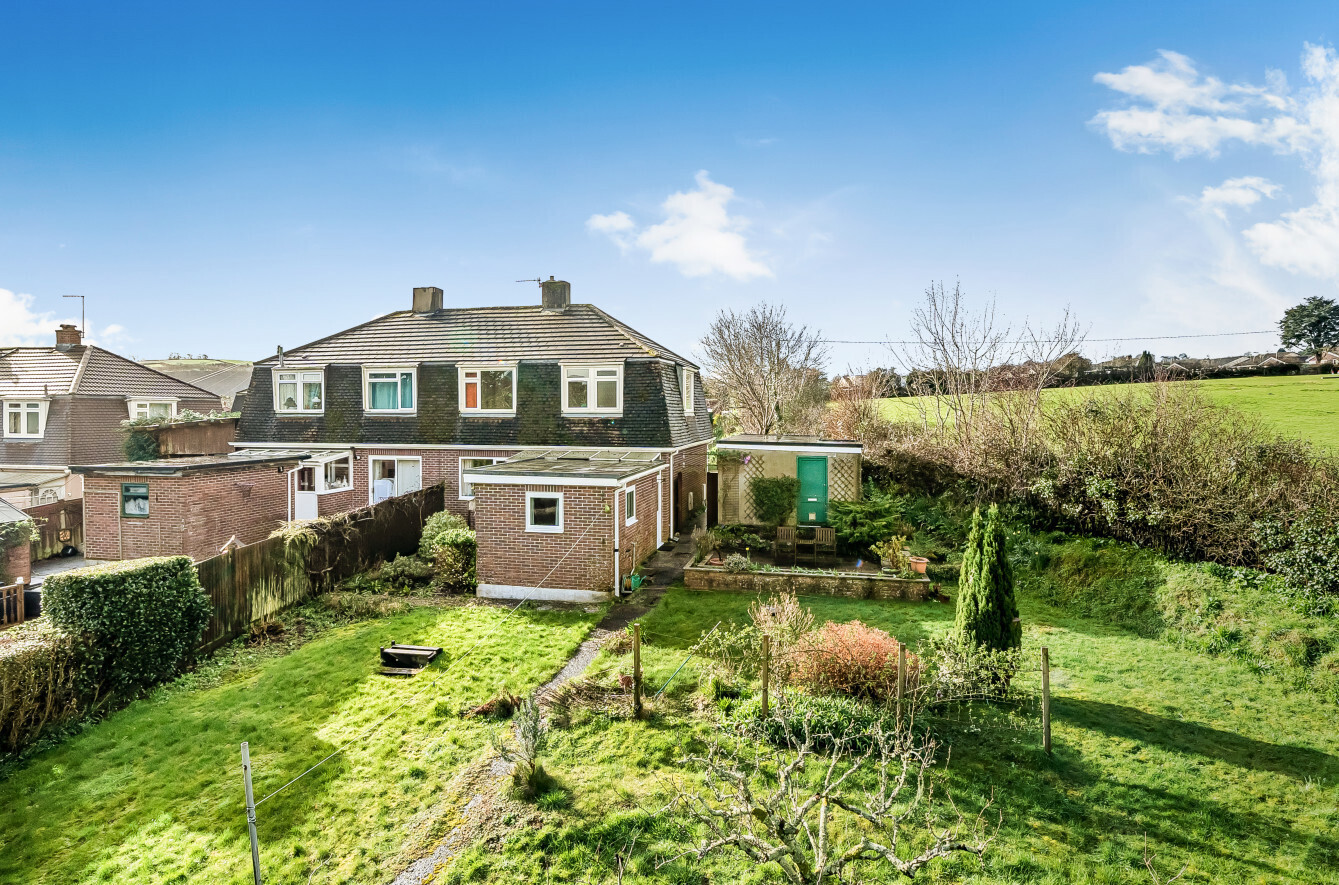 3 bedroom property for sale in Glebelands, Buckfastleigh, Devon, TQ11