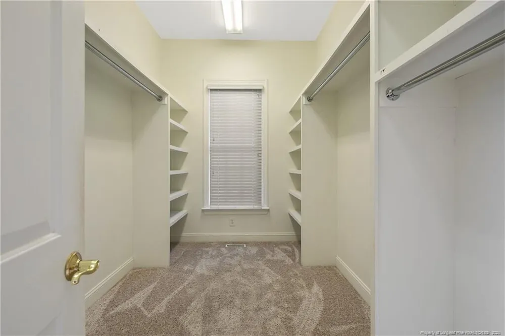 6423 Touchstone Dr, Fayetteville, NC 28311