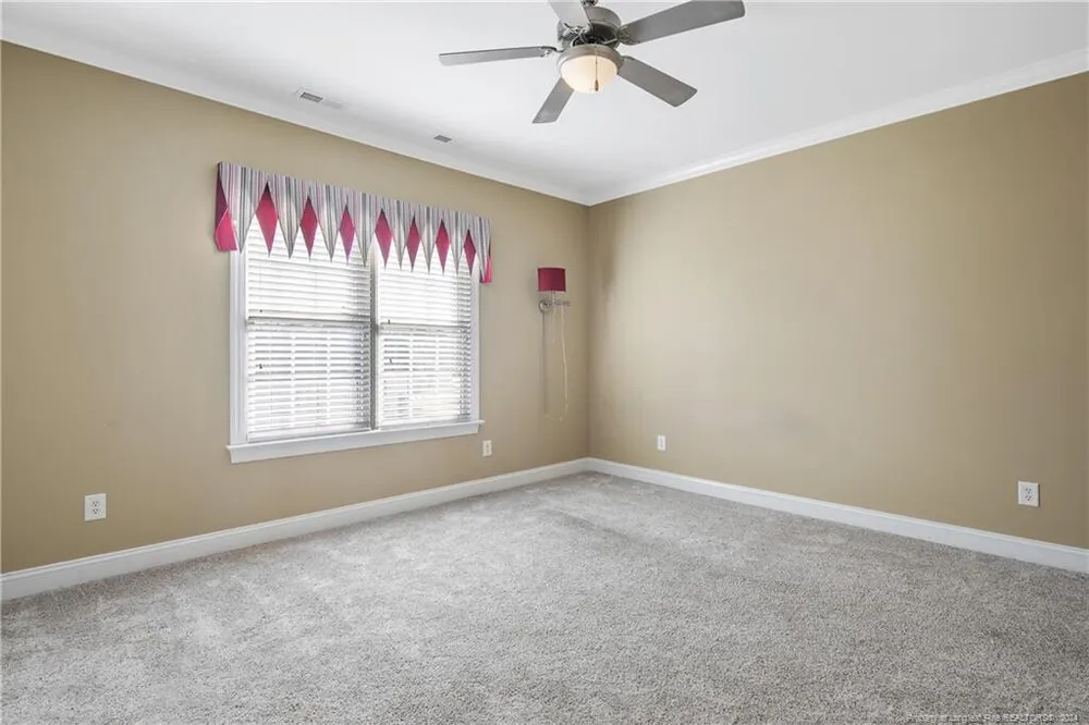 6423 Touchstone Dr, Fayetteville, NC 28311