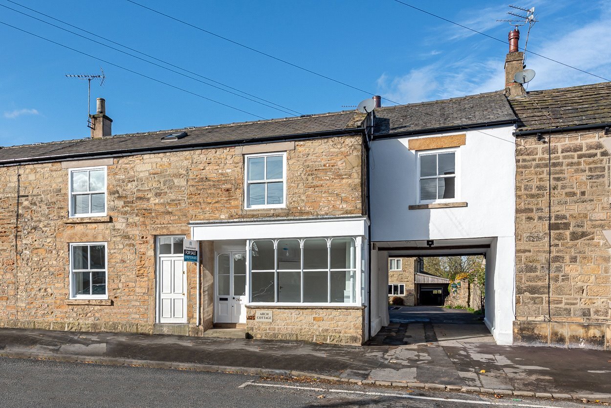 3 bedroom property for sale in Main Street, Thorner, LS14 Guide price