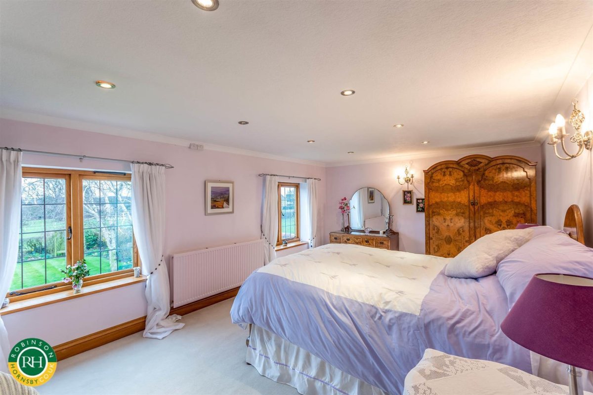 5 bedroom property for sale in Branton Cottage, Top Lane, Clayton