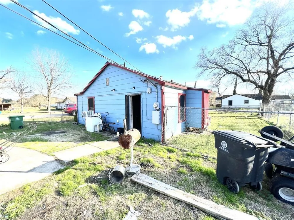 8123 Penrod St, Houston, TX 77028
