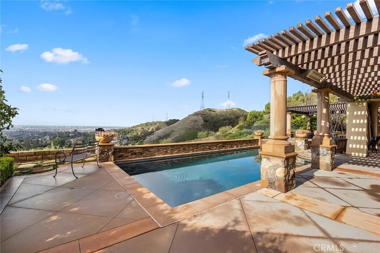 2608 N San Miguel Dr, Orange, CA 92867