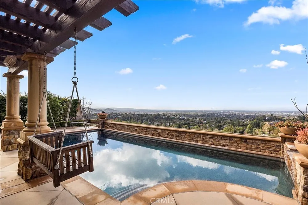 2608 N San Miguel Dr, Orange, CA 92867