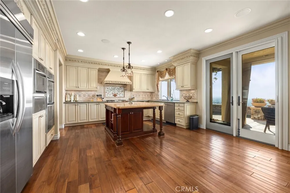 2608 N San Miguel Dr, Orange, CA 92867