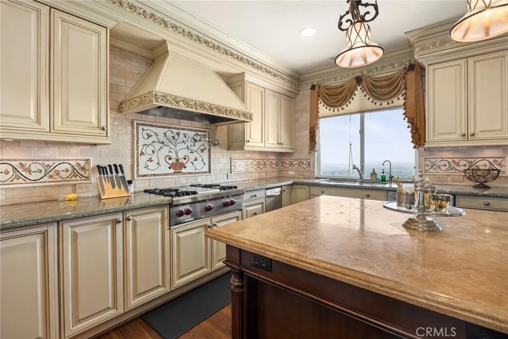 2608 N San Miguel Dr, Orange, CA 92867