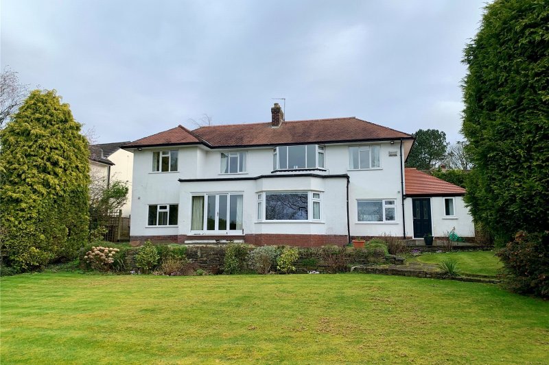 4 bedroom property for sale in Park Road, Disley, Stockport, SK12