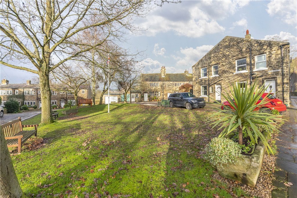 1 bedroom property for sale in Victoria Street, Micklethwaite, Bingley