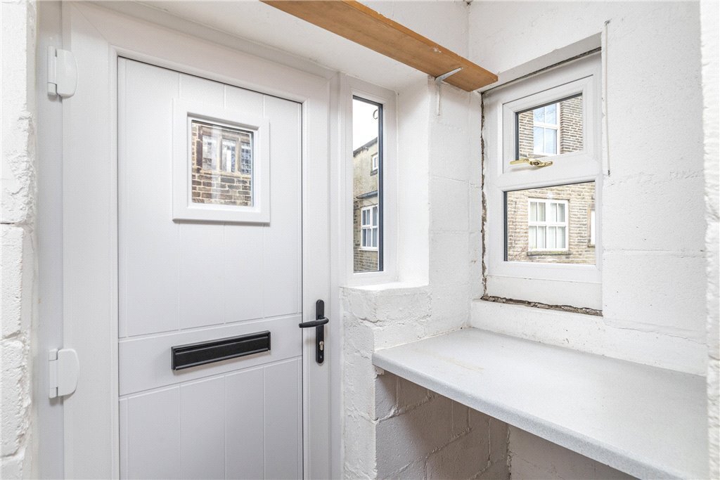 1 bedroom property for sale in Victoria Street, Micklethwaite, Bingley