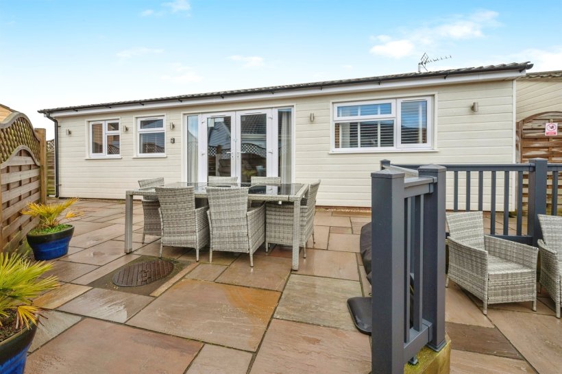 Paston Road, Mundesley, Norwich 3 bedroom park home William H Brown