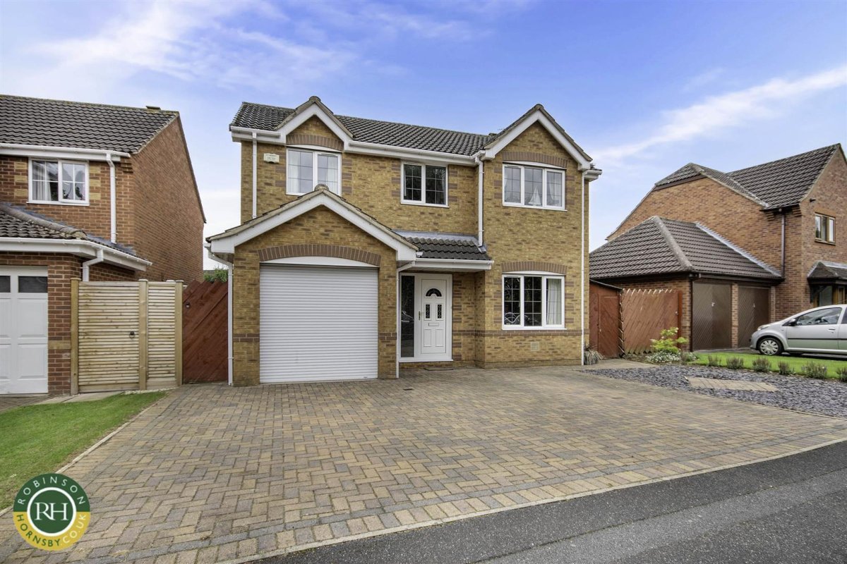 4 bedroom property for sale in Millstream Close, Sprotbrough, Doncaster
