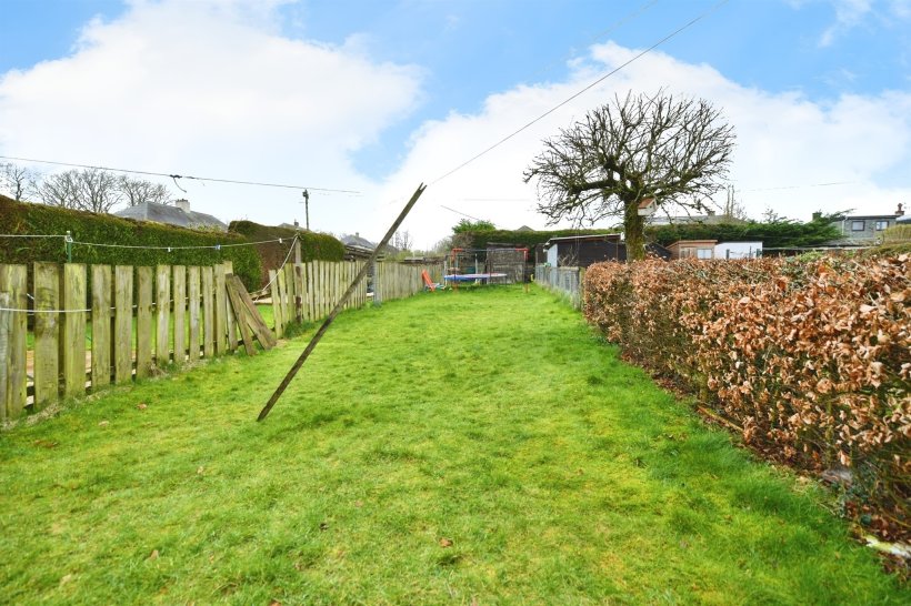 Jean Armour Drive, Mauchline 2 bedroom ground floor flat Allen & Harris