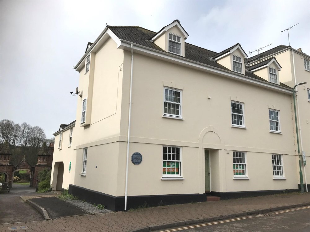 2 bedroom property for sale in Glendower Street, Monmouth Offers in