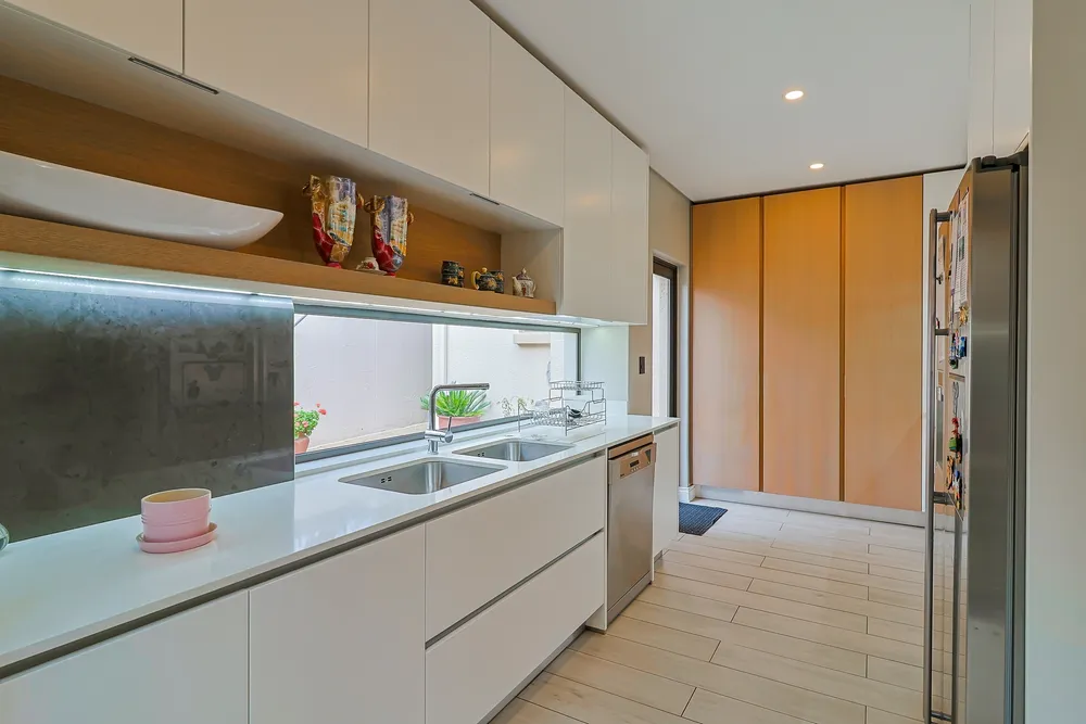 South Africa, Gauteng, Northcliff, Wellington Lane, 6