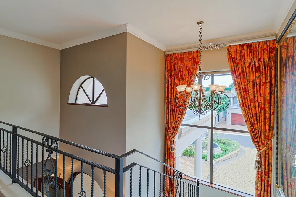 South Africa, Gauteng, Northcliff, Wellington Lane, 6