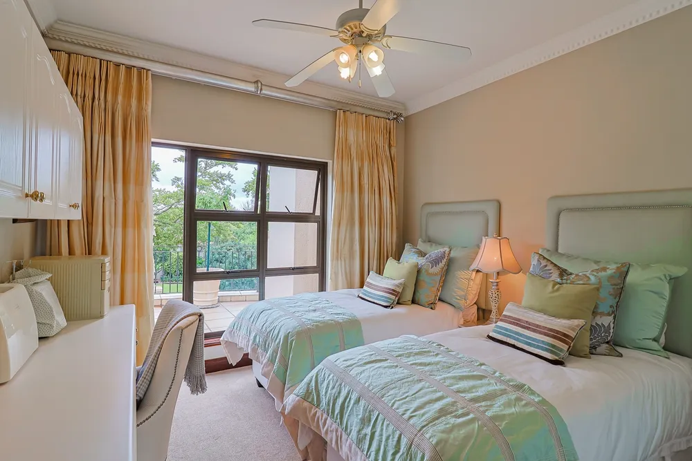 South Africa, Gauteng, Northcliff, Wellington Lane, 6